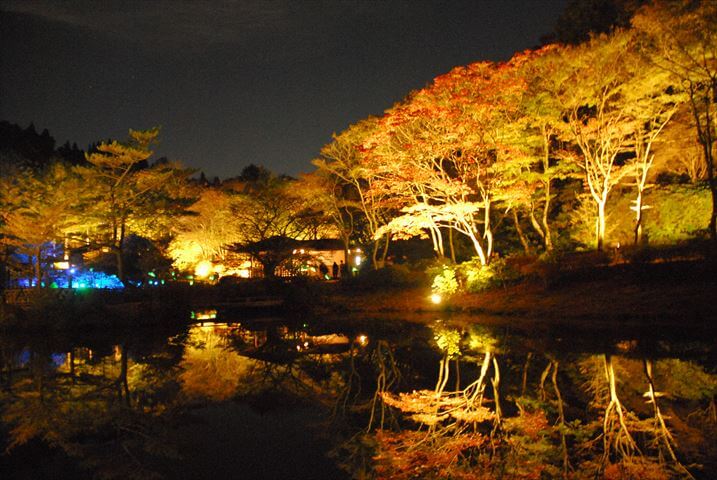 秋の夜長に六甲山で“ミーツ・アート”