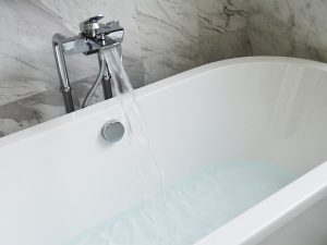 bathtub-890227_640