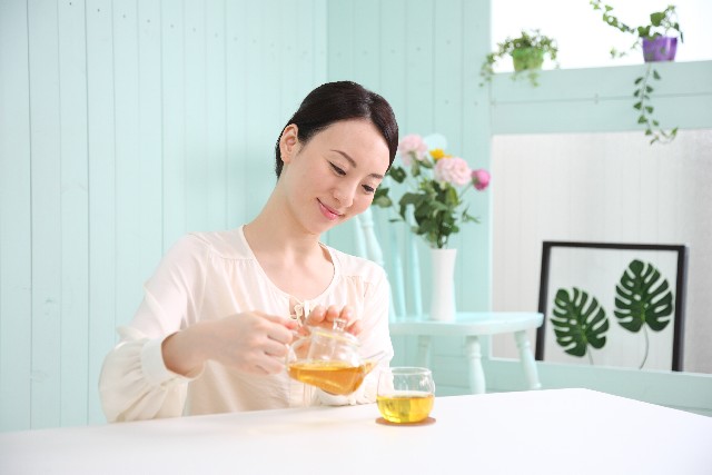 お茶にもマロッの天然水